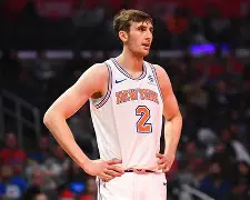 南特签下国际名将,期待他带领球队走向成功英文