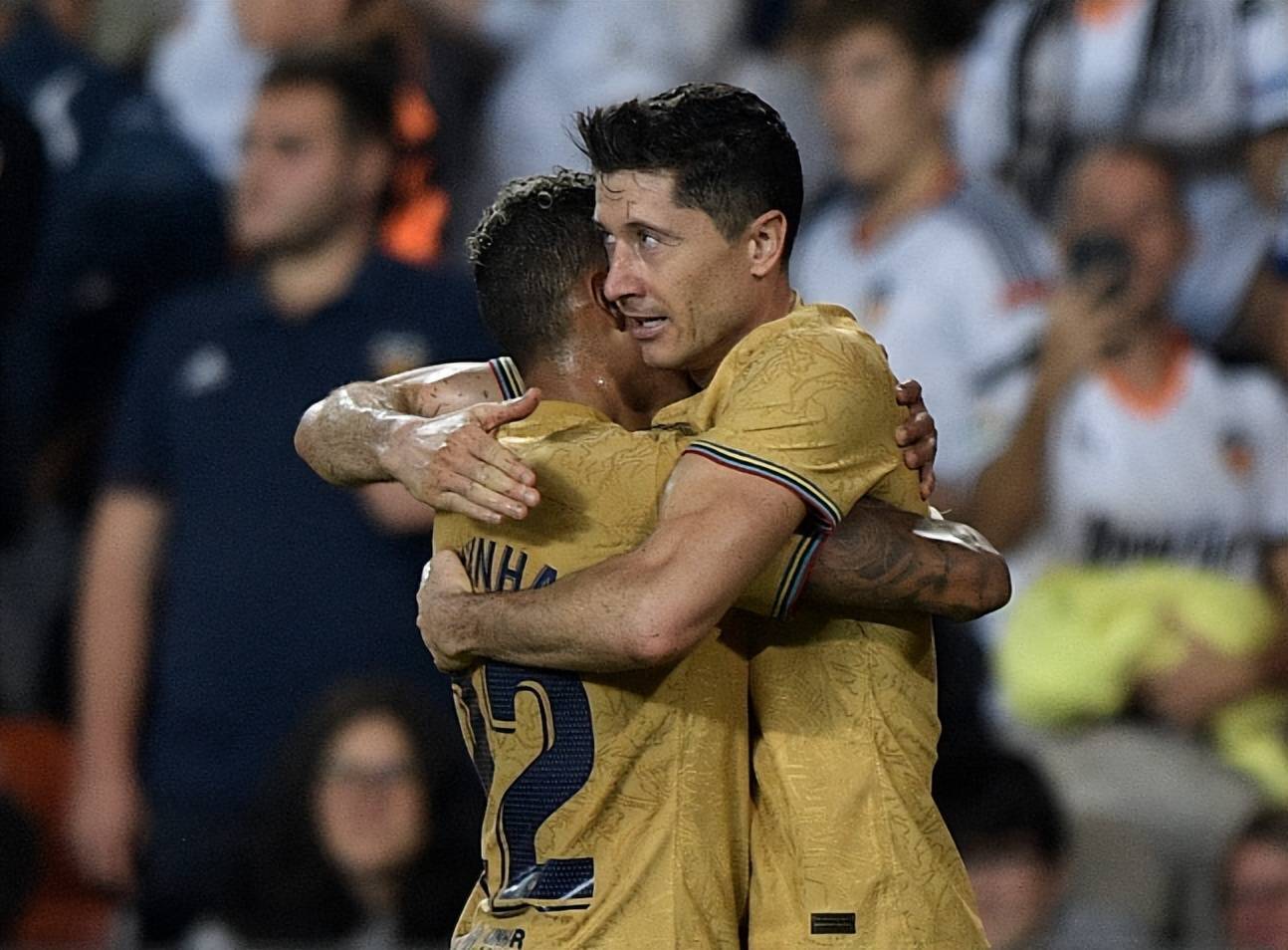 亚博体育-广厦男篮官宣续约胡金秋大秋